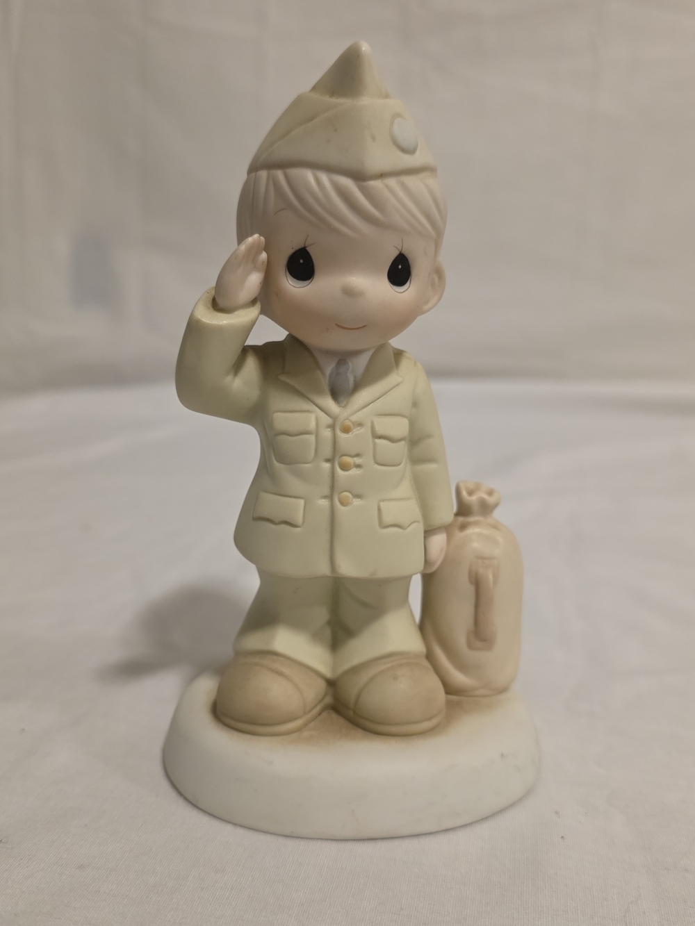 Vtg Precious Moments "Bless Those Who Serve Their Country" 1991 Figurine #526576